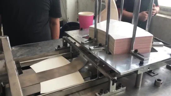 Produzione automatica di macchine per bicchieri di carta Mg-X12 nella linea di prodotti in Cina